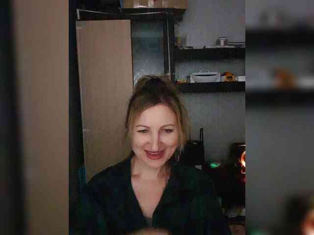 Nushka1984 webcam