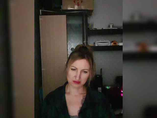 Nushka1984 webcam