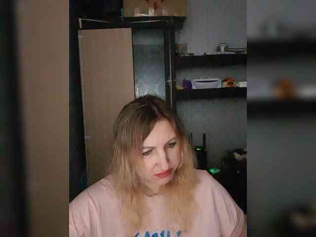 Nushka1984 webcam