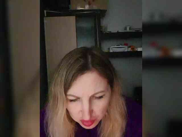 Nushka1984 webcam