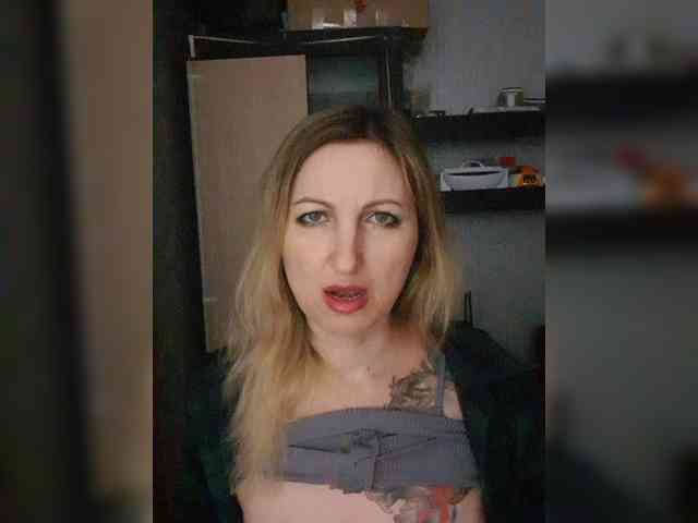Nushka1984 webcam