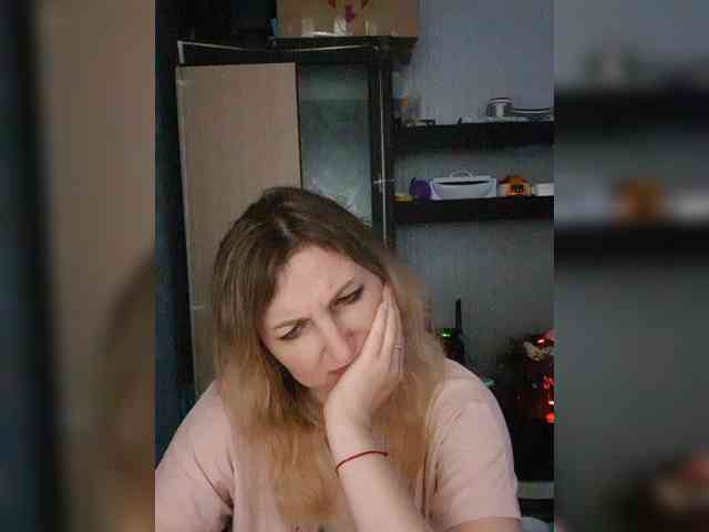 Nushka1984 webcam