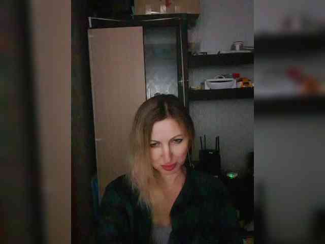 Nushka1984 webcam