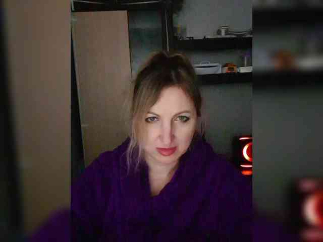 Nushka1984 webcam