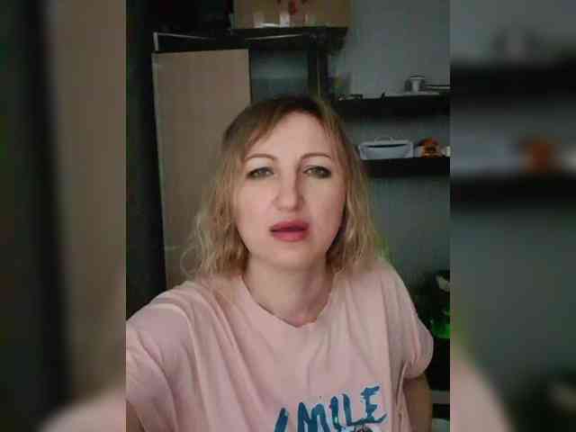 Nushka1984 webcam