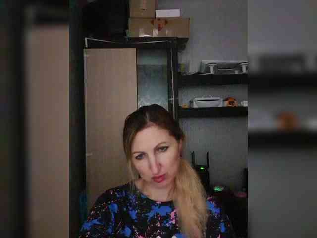 Nushka1984 webcam