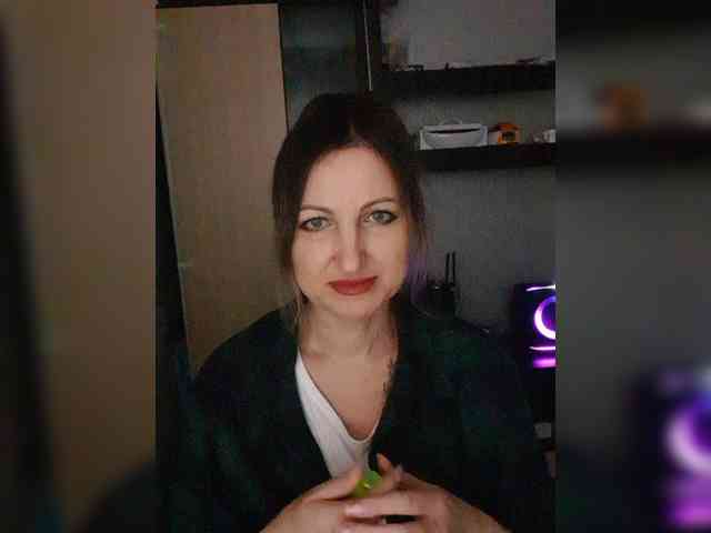 Nushka1984 webcam