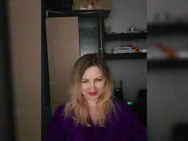 Nushka1984 webcam