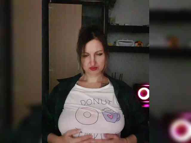 Nushka1984 webcam