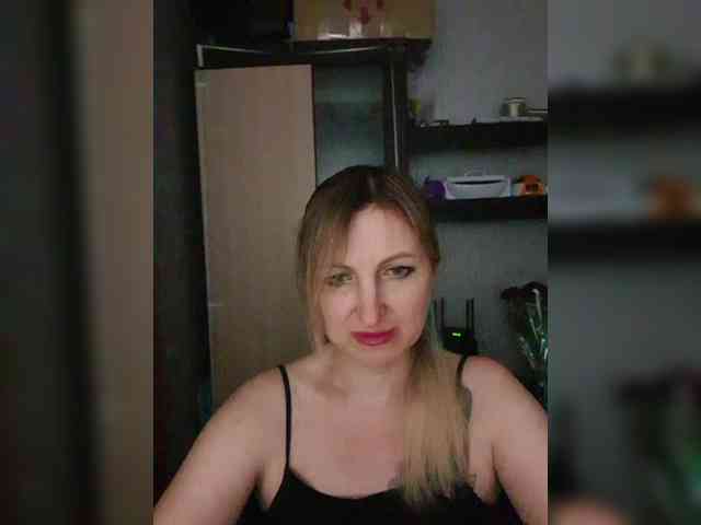 Nushka1984 webcam