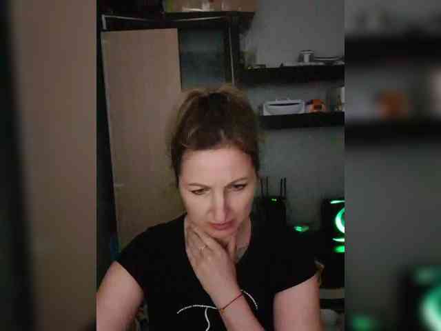 Nushka1984 webcam