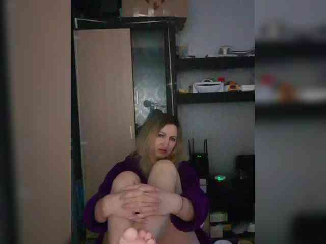 Nushka1984 webcam