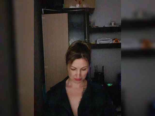 Nushka1984 webcam