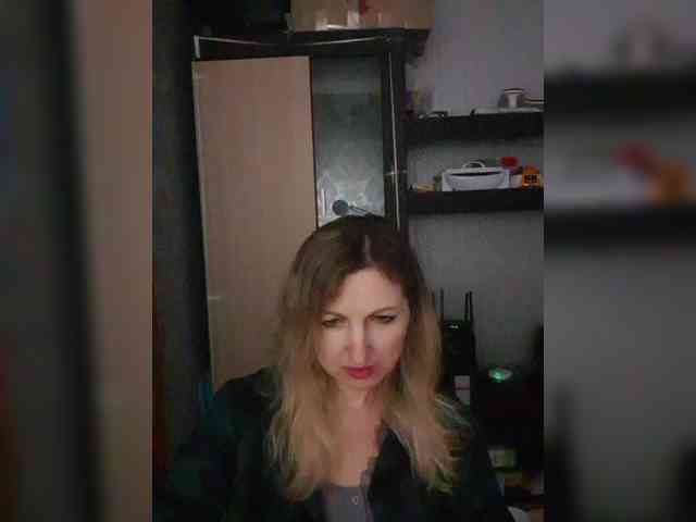 Nushka1984 webcam