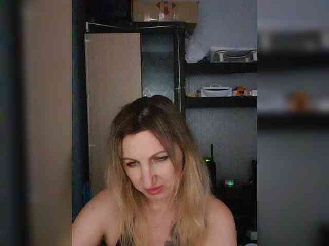 Nushka1939 Sex Cam Show