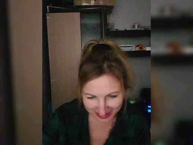 Nushka1984 webcam