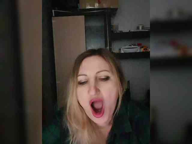 Nushka1984 webcam