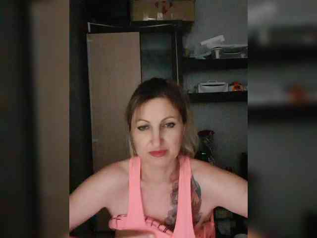 Nushka1984 webcam