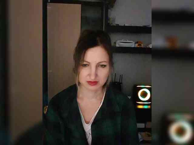 Nushka1984 webcam