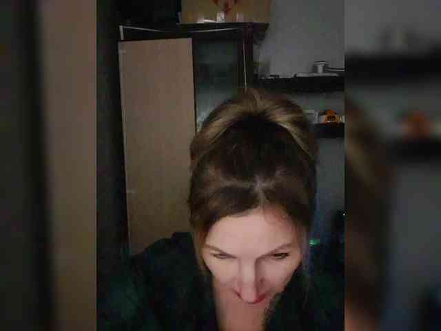 Nushka1984 webcam