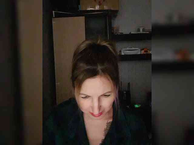 Nushka1984 webcam