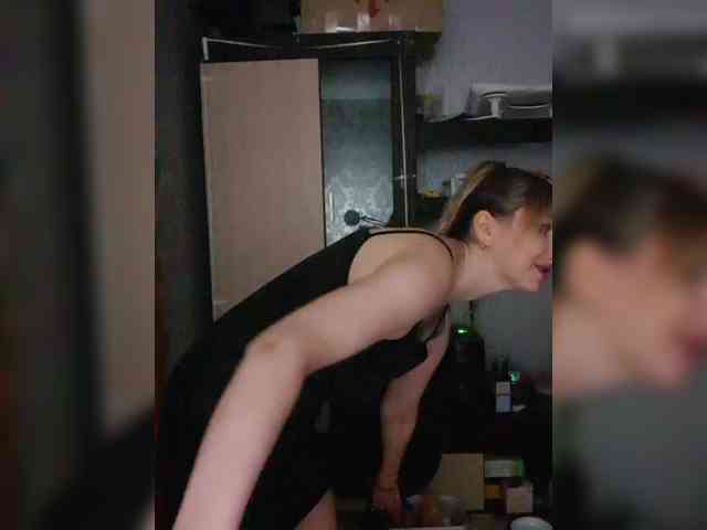 Nushka1984 webcam