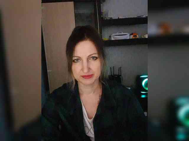 Nushka1984 webcam