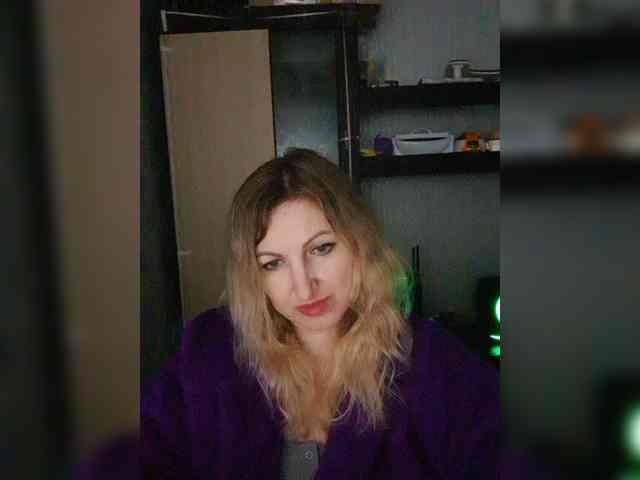Nushka1984 webcam
