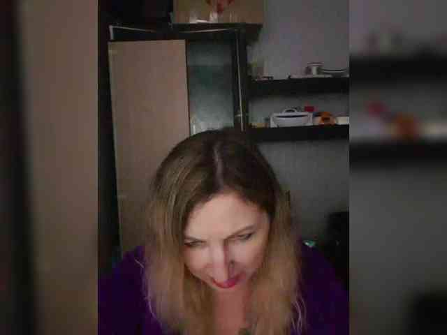 Nushka1984 webcam