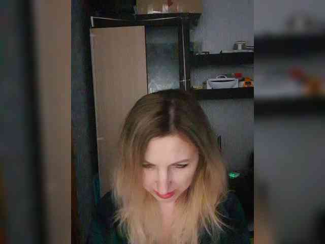 Nushka1984 webcam