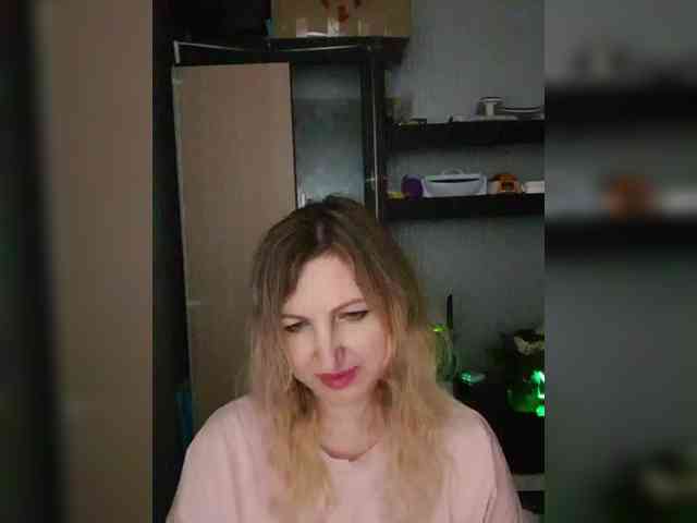 Nushka1984 webcam