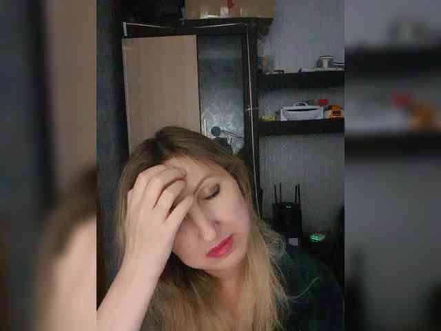Nushka1984 webcam