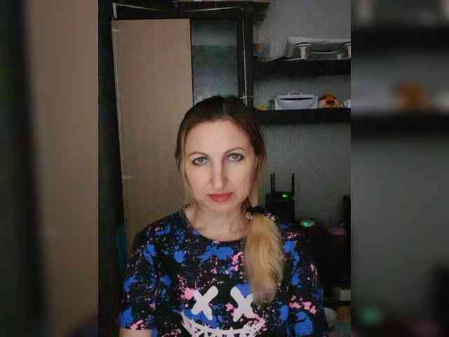 Nushka1984 webcam