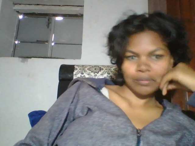 Miahbrune live cam on BongaCams