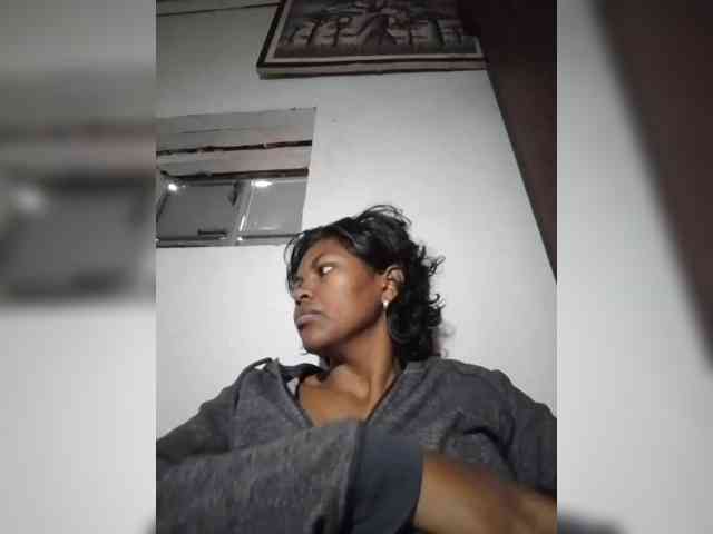 Miahbrune webcam