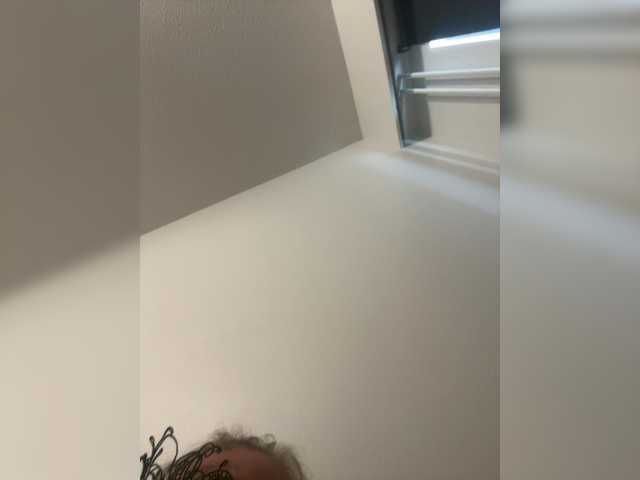 SuomiMilfxxx live cam on BongaCams