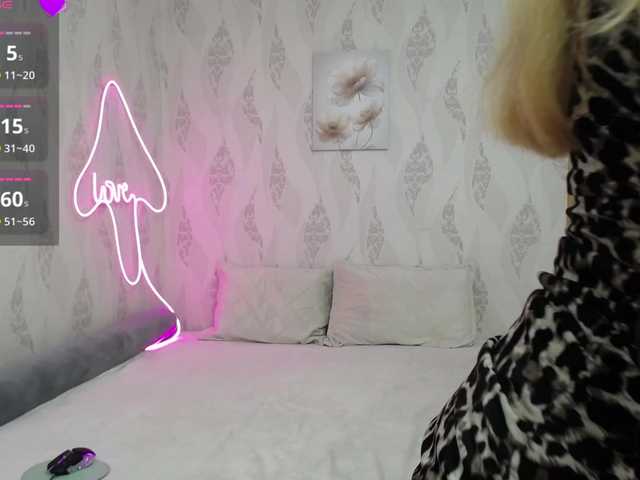 LizzieBrait live cam on BongaCams