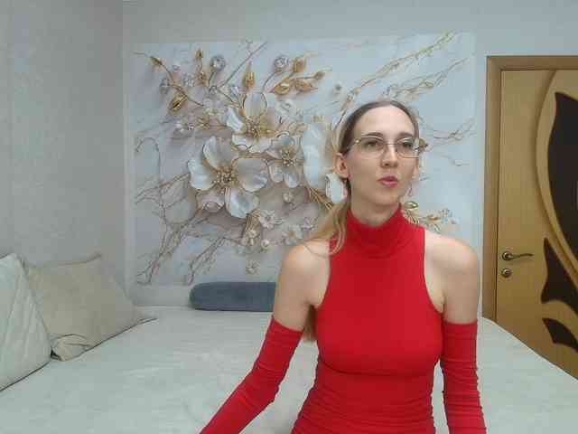 LizzieBrait webcam