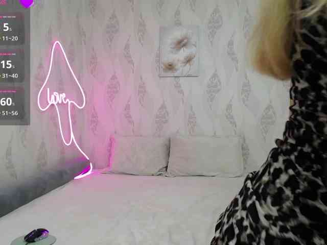 LizzieBrait webcam