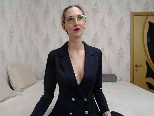 LizzieBrait webcam