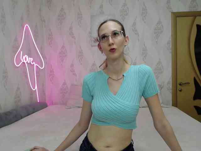 LizzieBrait webcam