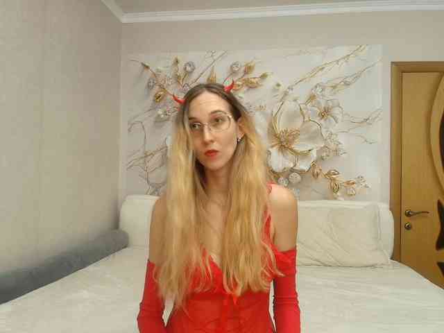 LizzieBrait webcam