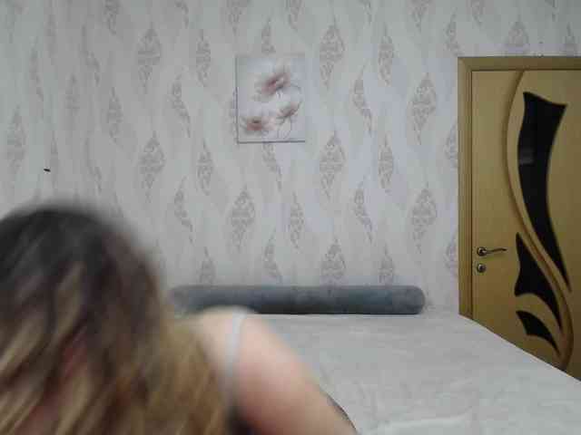 LizzieBrait webcam