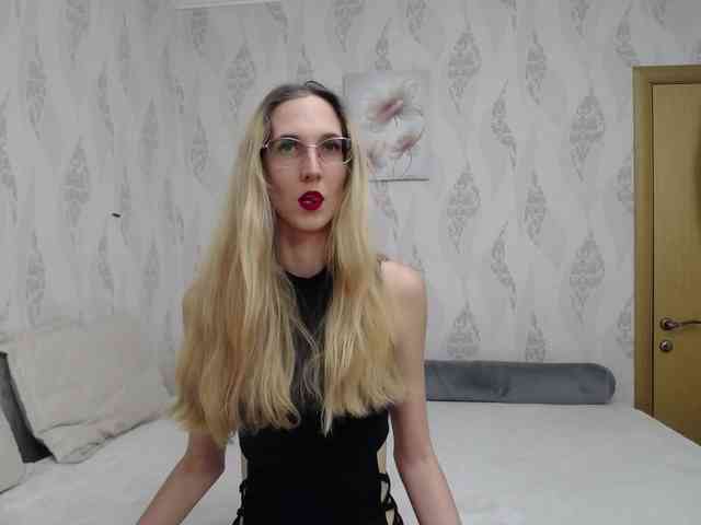 LizzieBrait webcam