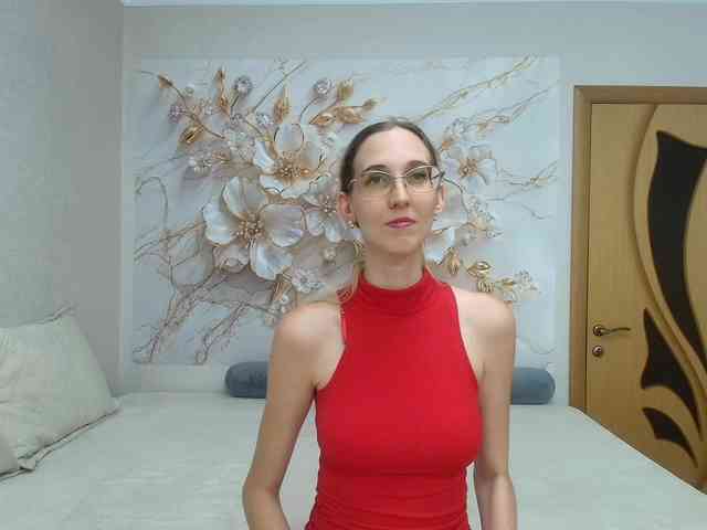 LizzieBrait webcam