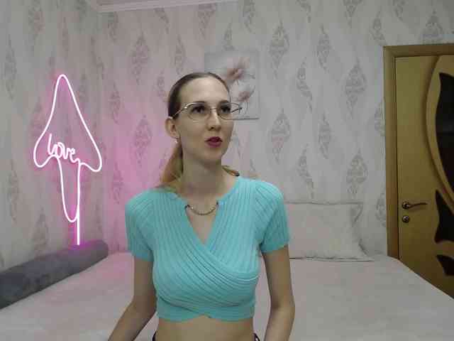 LizzieBrait webcam