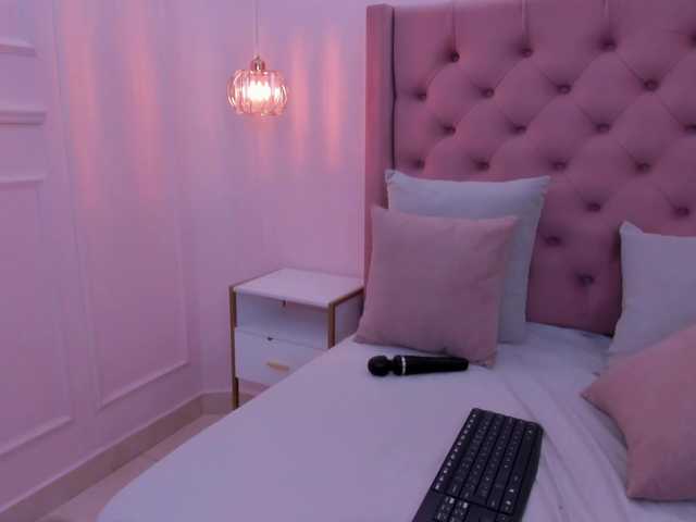 tamhyferrara live cam on BongaCams