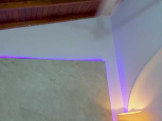 tamhyferrara live cam on BongaCams