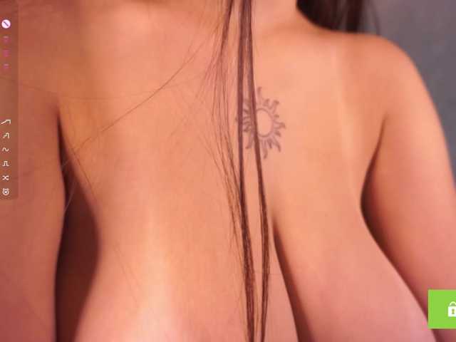 AnuricBriny live cam on BongaCams