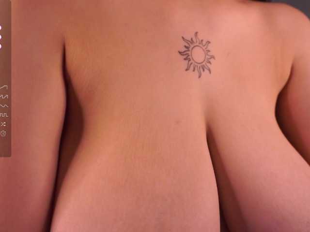 AnuricBriny live cam on BongaCams